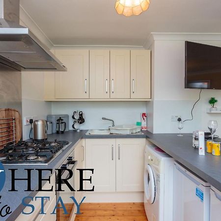 Lovely Apartment By The Hillwood Park-Free Parking EDI Eksteriør bilde